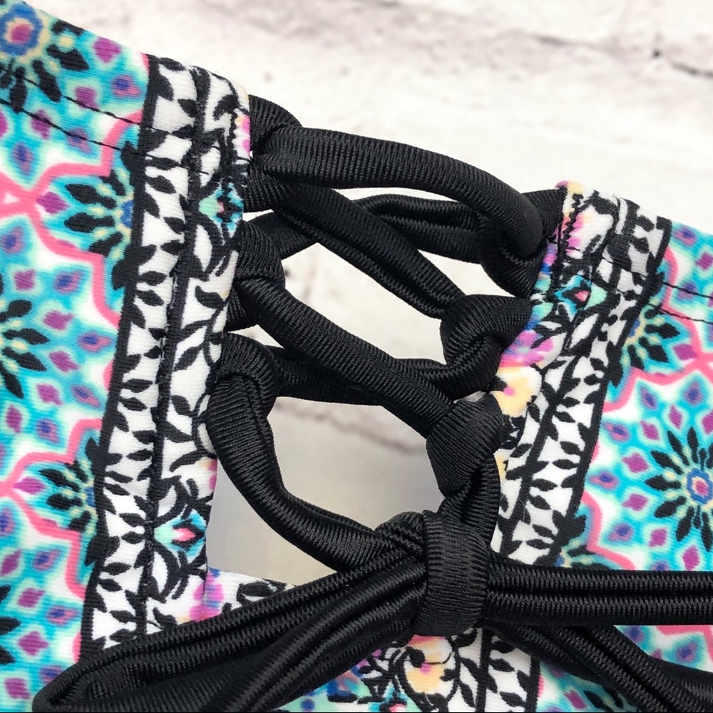 Jantzen One Piece Swimsuit 10 - Picture 4 of 8